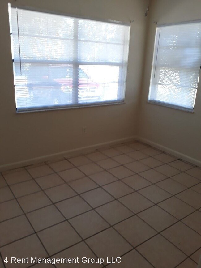 Building Photo - 2 br, 1 bath House - 607 S CR 419