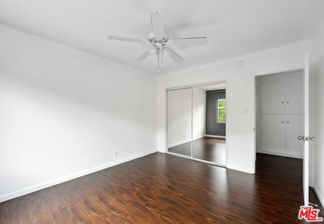 Building Photo - 7550 Fountain Ave