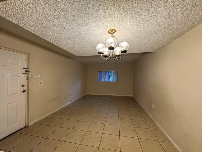 Building Photo - 8249 SW 149th Ct
