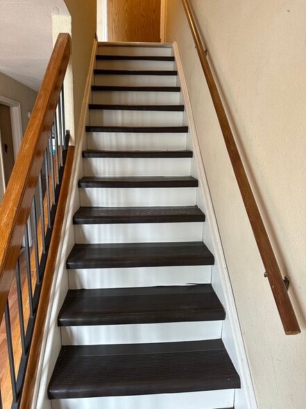 Stairs - 8230 Washington St