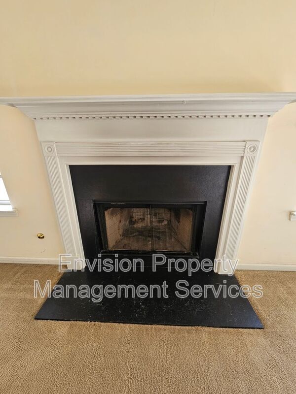 Building Photo - 3989 Meadow Glen Way