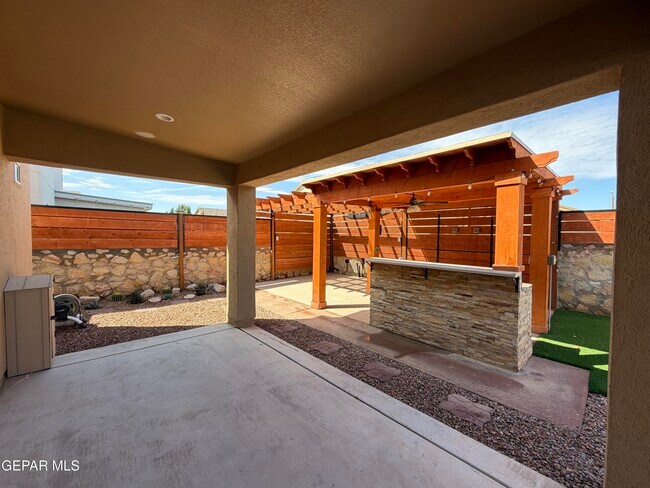Building Photo - 1503 Victoria Marie Dr