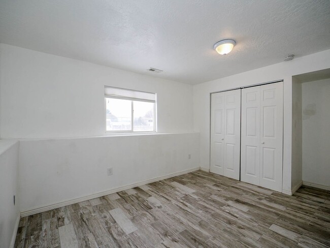 Building Photo - Beautiful Home in West Valley