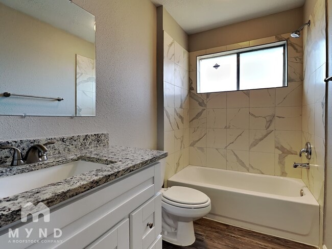 Building Photo - 11923 Medicine Bow Cir