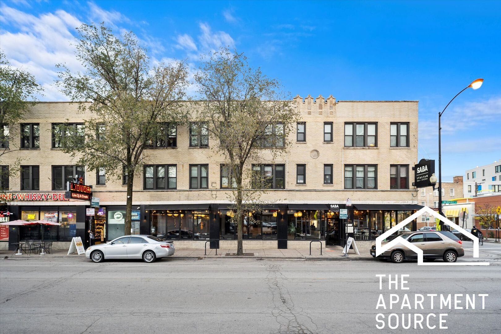 Building Photo - 2704 N Sawyer Ave