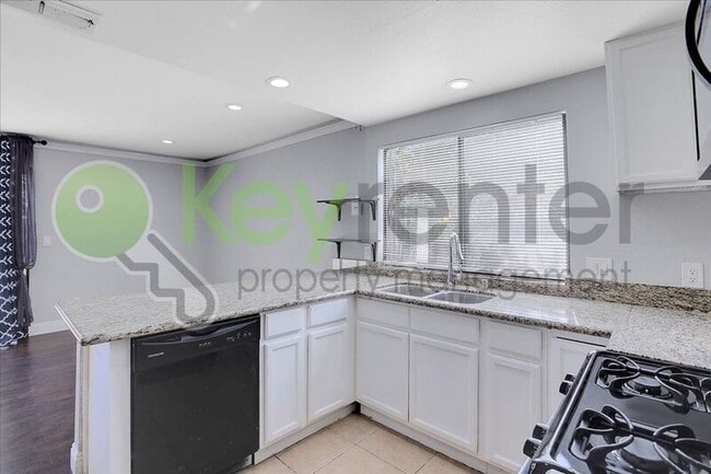 Building Photo - 3462 Bridgeford Dr