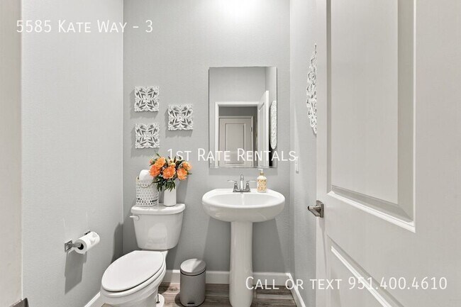 Building Photo - 5585 Kate Way