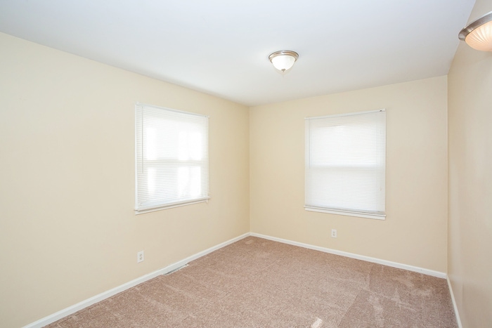 Building Photo - 9050 E 206th St