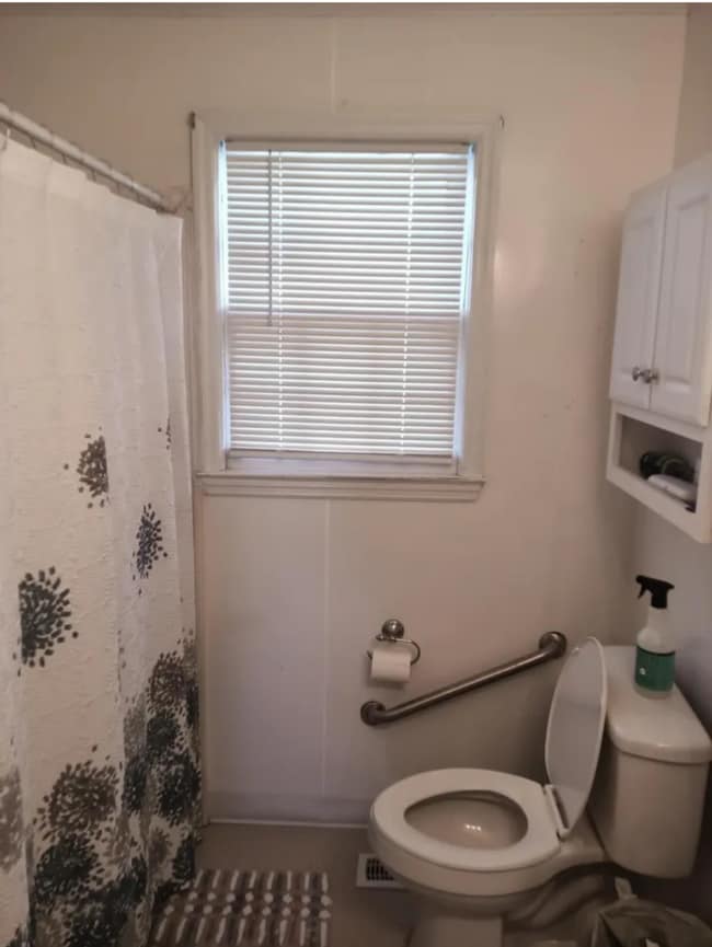 Building Photo - 2753 Deans Bridge Rd