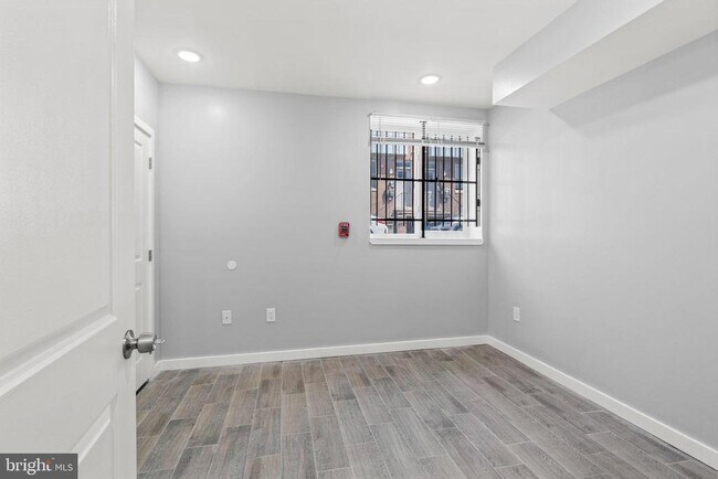 Building Photo - 2044 N Carlisle St