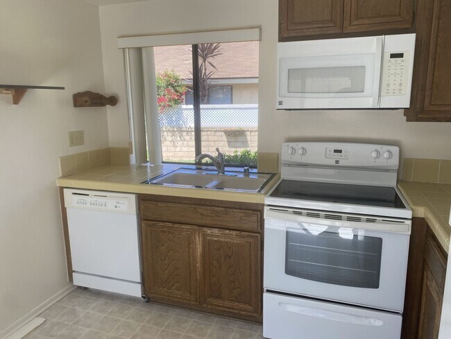 Building Photo - Leisure Village 55+ Gated Community