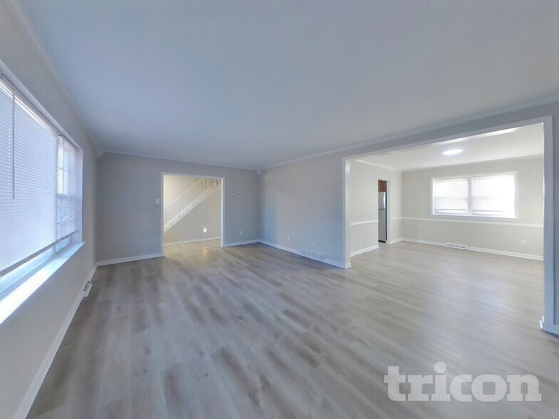 Building Photo - 906 Township Line Rd