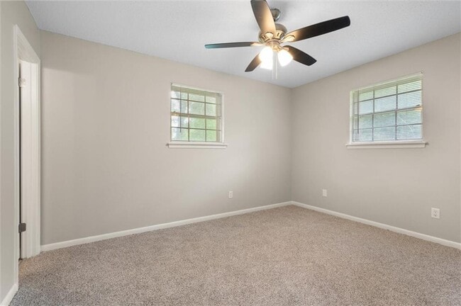 Building Photo - 5024 Santos Dr E