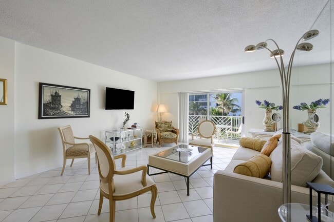 Building Photo - 170 N Ocean Blvd