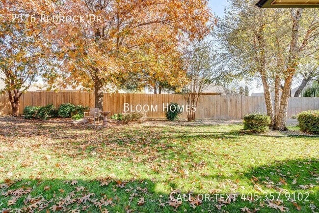 Building Photo - 2316 Redrock Dr