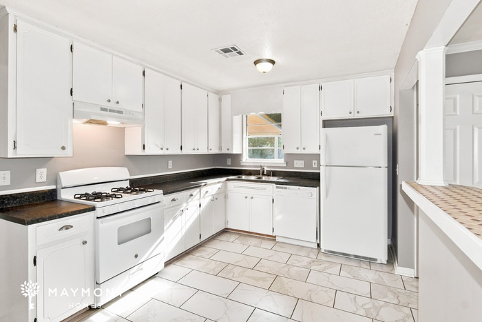 Building Photo - 6224 Nature Ct