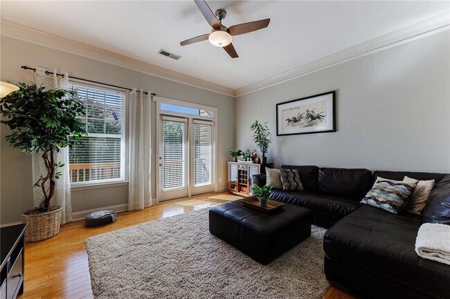 Building Photo - 2022 Cobblestone Cir NE