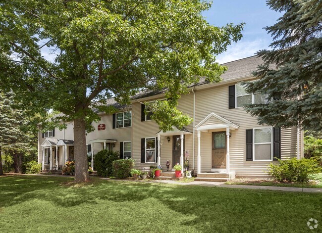 Building Photo - English Village Apartments