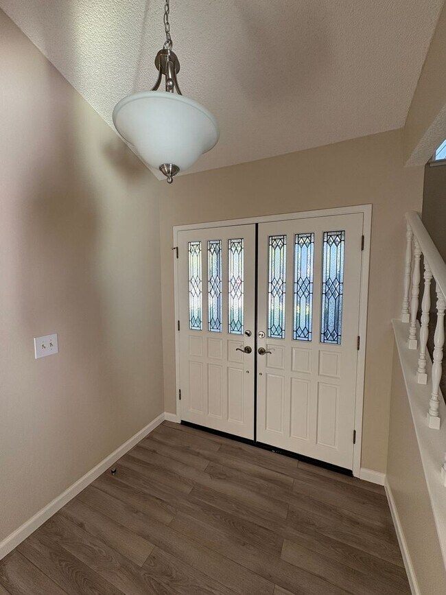 Building Photo - 1100 Limeridge Dr