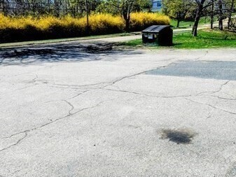 Building Photo - 65 Curve St