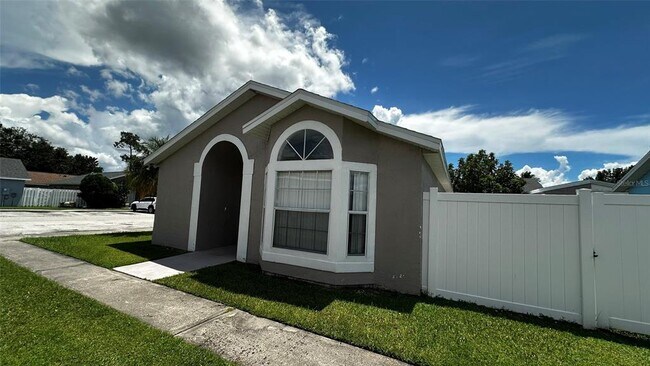 Building Photo - 2415 Harbor Town Dr