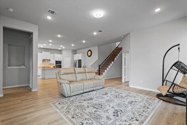 Building Photo - 3004 Campbell Dr