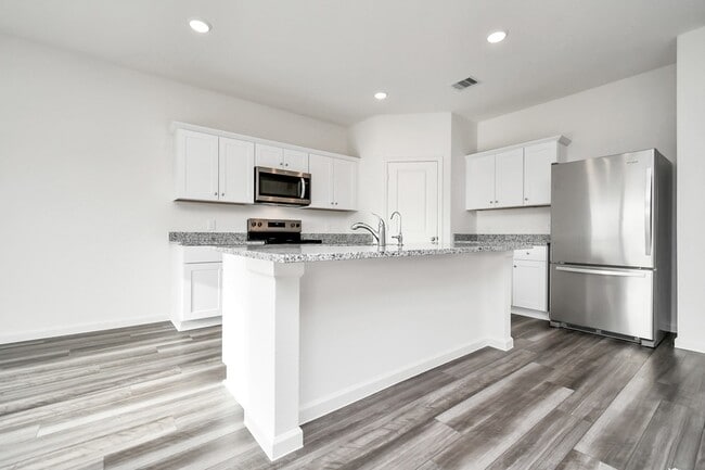 Building Photo - 5902 Bright Keel Dr