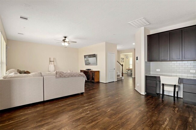 Building Photo - 5003 Laird Forest Ct