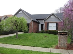 Building Photo - 1125 Oak St