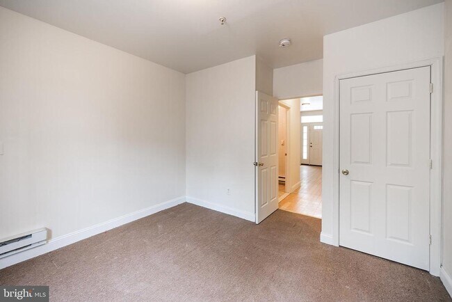 Building Photo - 1927 N 9th St