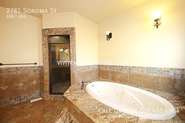 Building Photo - 2781 Sonoma St