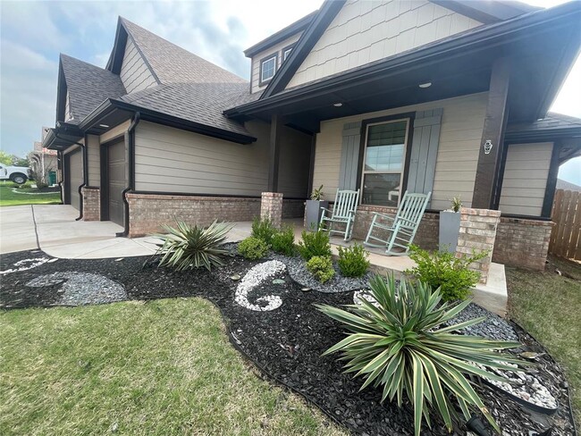 Building Photo - 5405 Carmel Crk Dr
