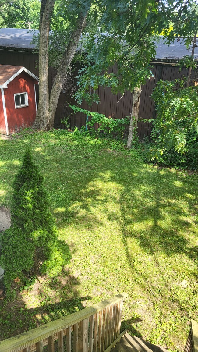 Building Photo - 23 Locust Park