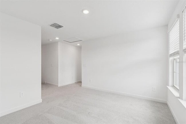 Building Photo - 31942 Folk Top St