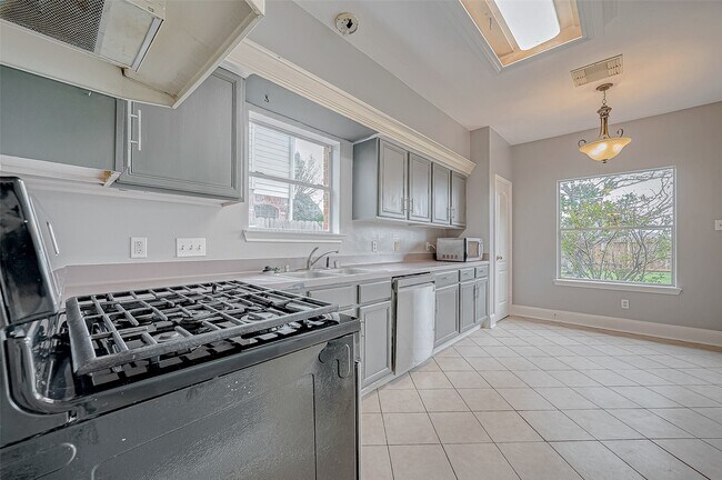 Building Photo - 5214 Rustling Trails Dr