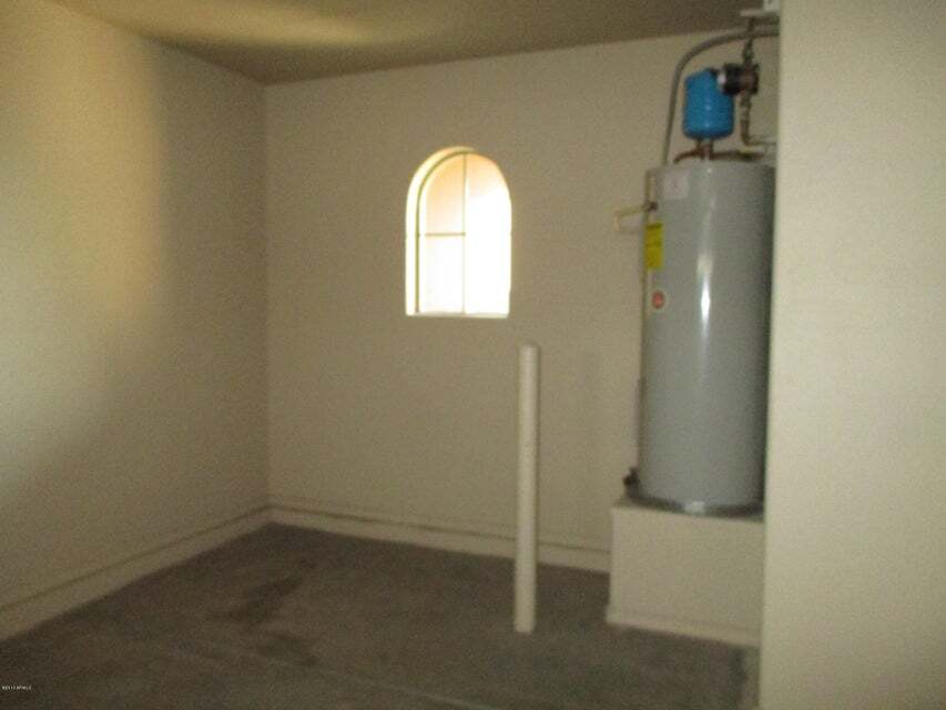 Garage small area for motorcycles, bikes, or large deep freezer - 3250 W Greenway Rd