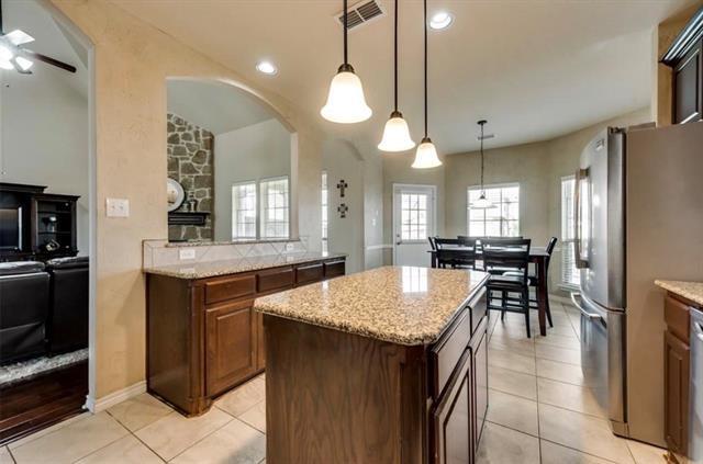 Building Photo - 308 Wisteria Way