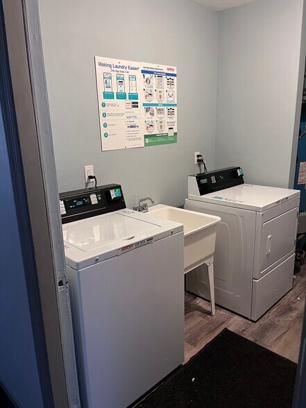 Building Photo - 16140 Clarkson Dr