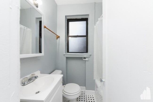 Building Photo - 4735 N Beacon St