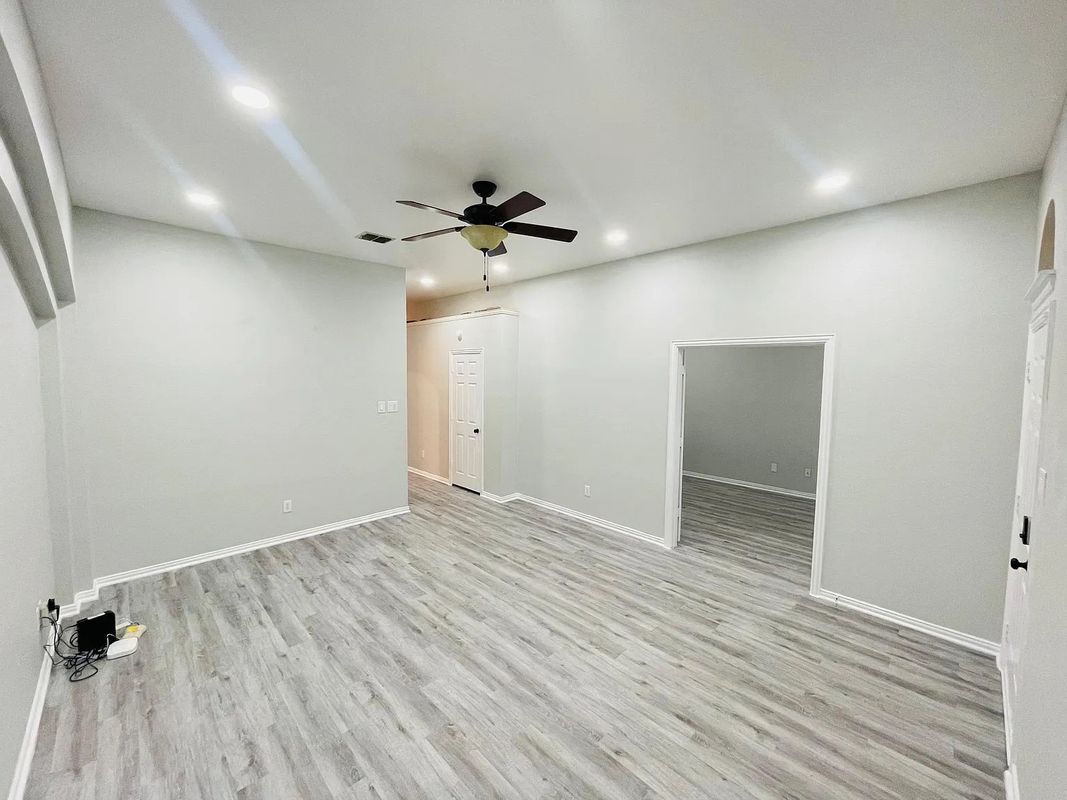 Building Photo - 5628 Rickshaw Ln