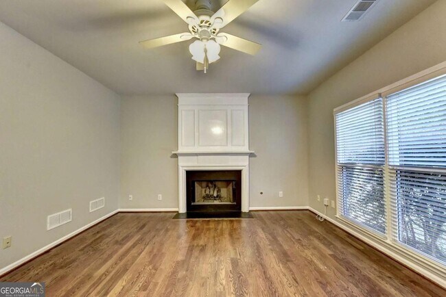 Building Photo - 7470 Brookwood Way