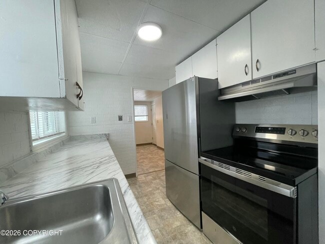 Building Photo - 237 Denali St