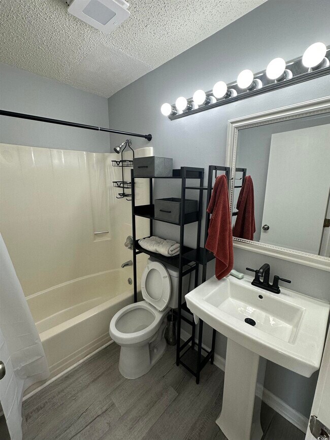 Building Photo - 4482 Little River Inn Ln