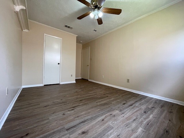 Building Photo - 2726 Mesquite Dr