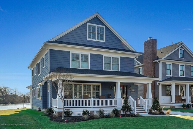 Building Photo - 330 Villa Park Wy