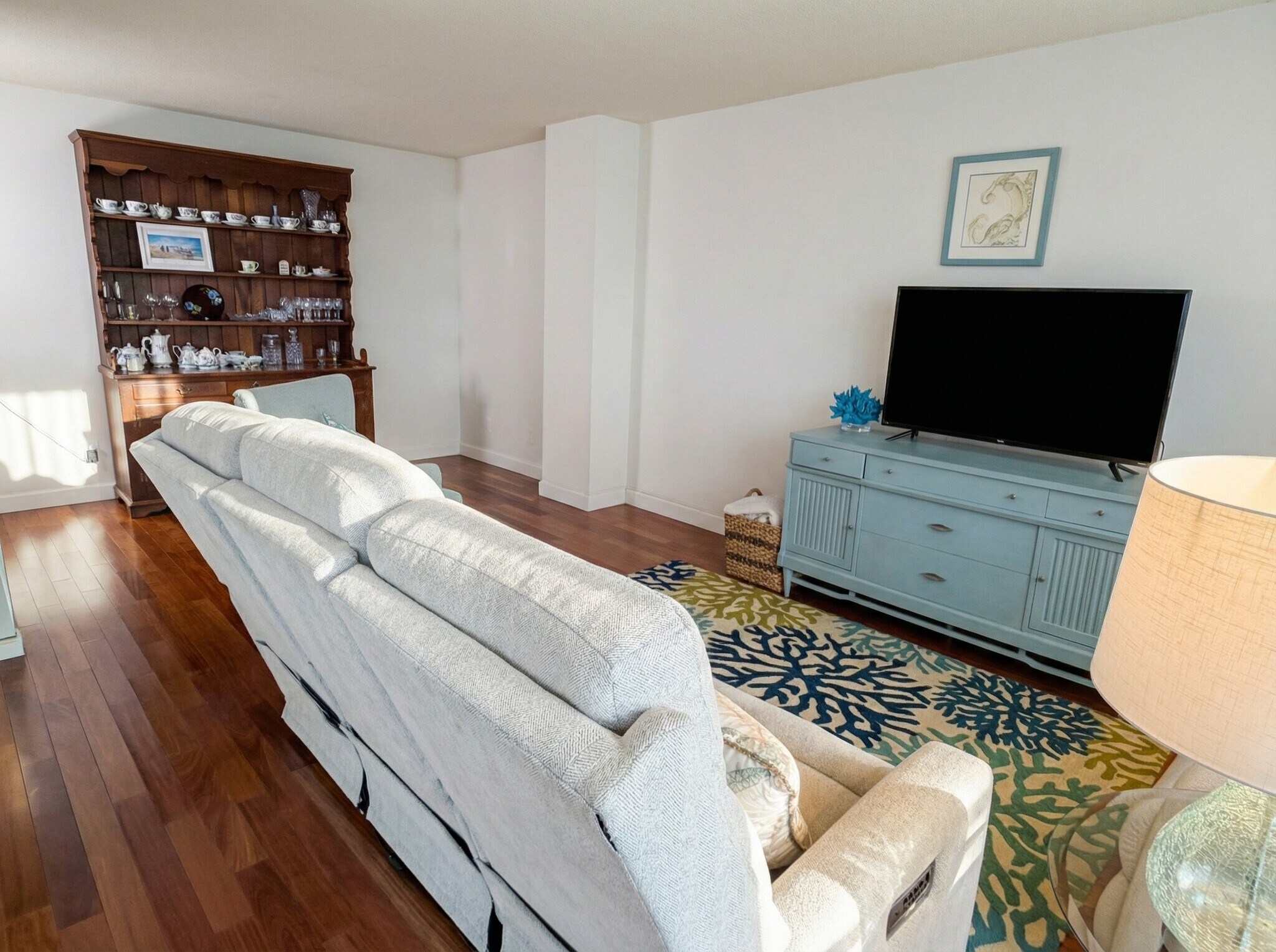 Living Room to Front of Apartment - 501 Slaters Ln