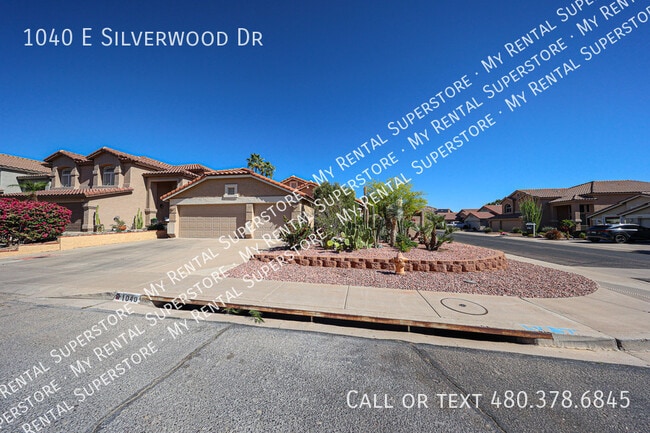 Building Photo - 1040 E Silverwood Dr