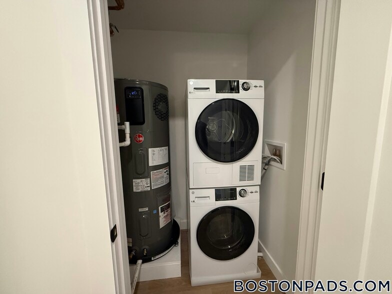 Building Photo - 199 Gardner St