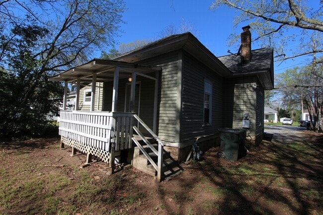 Building Photo - 232 Columbia Ave