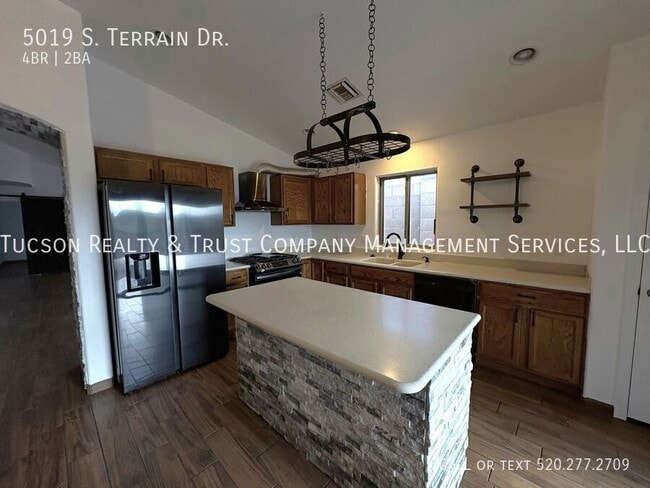 Building Photo - 5019 S Terrain Dr